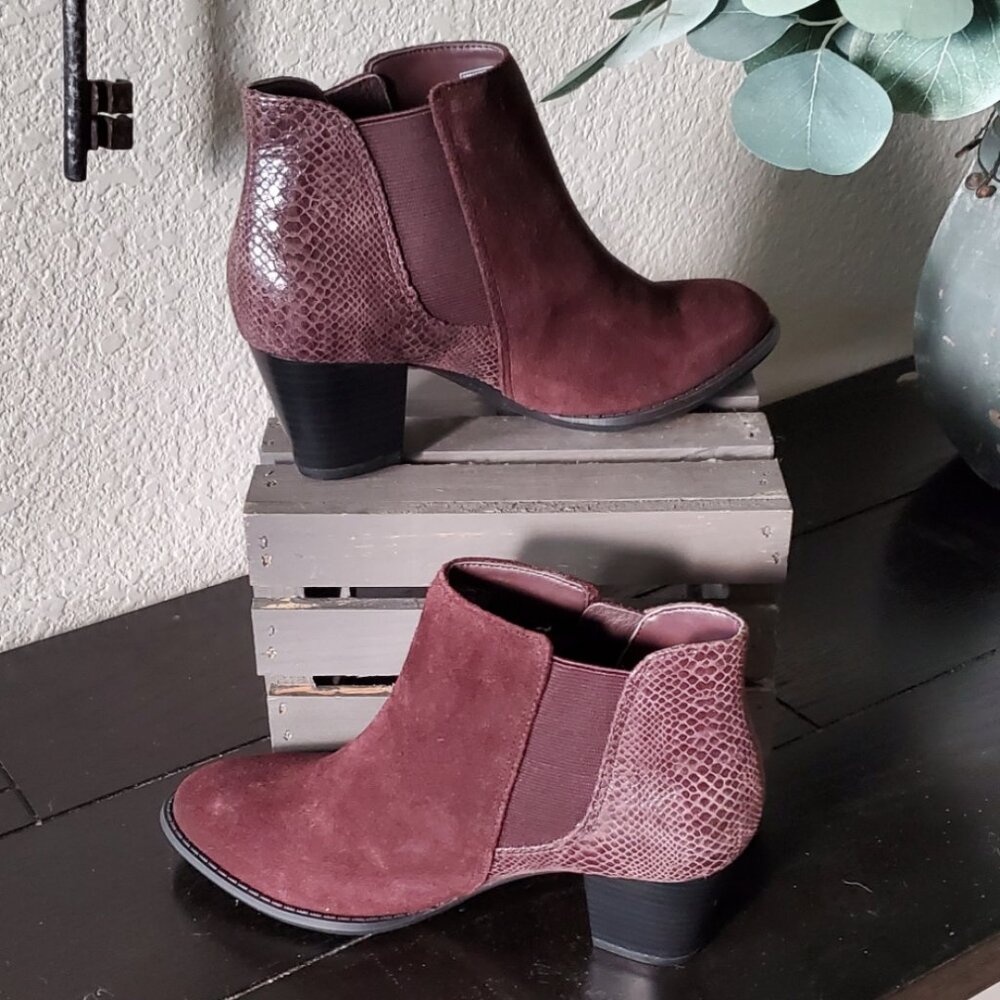 Vionic "Anne" Boots - Picture 4 of 6